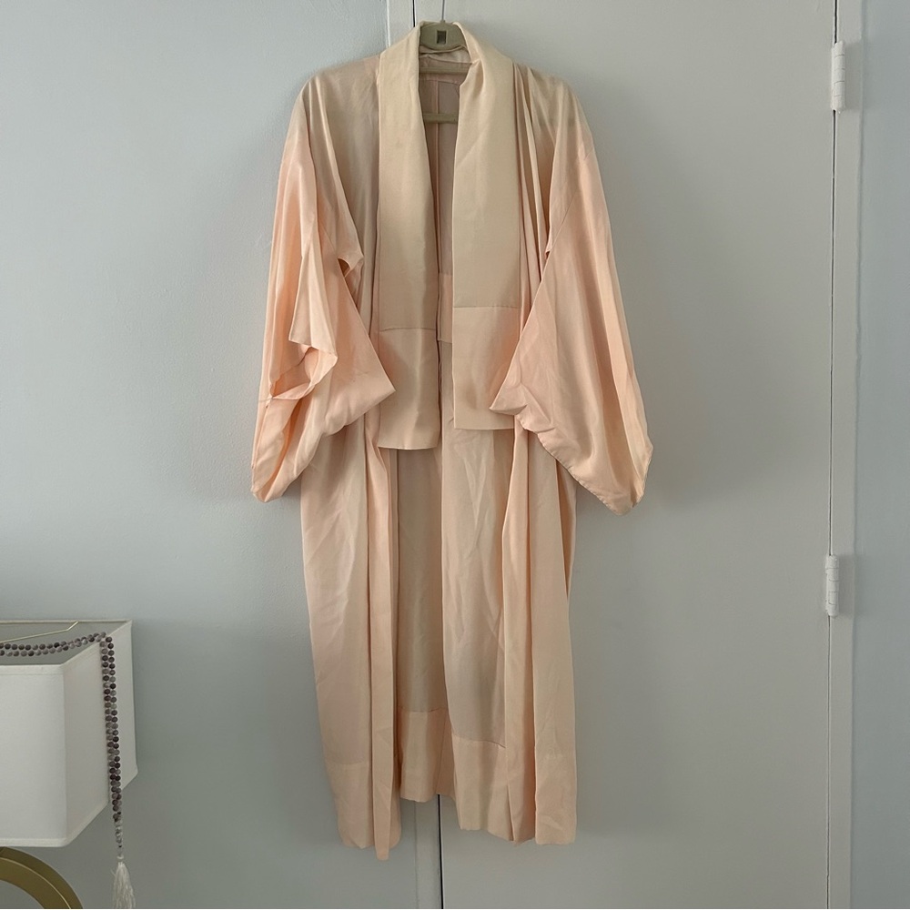 VINTAGE Solid Peach Kimono Bat Wing Sleeve Robe o/s - Picture 2 of 10